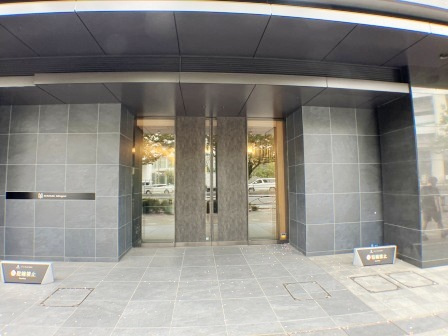 ザ・パークハビオ滝野川のエントランス