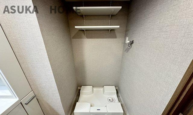 ニューシティ東戸塚　東の街四号館のランドリースペース