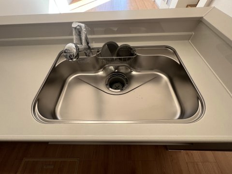 昭島市郷地町2丁目　新築戸建全2棟のキッチン|浄水器付きシンク