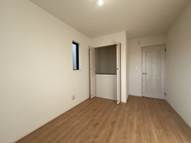 昭島市郷地町2丁目　新築戸建全2棟の洋室|【洋室1】6帖