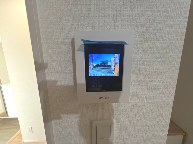 昭島市郷地町2丁目　新築戸建全2棟のセキュリティ|モニター付きインターホンあり。急な来客でも室内から顔が確認できると安心ですよね☆