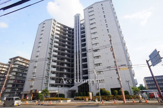 【外観】 | コスモ鶴見緑地 | 【駅近！駅歩2分！スーパー・コンビニ徒歩2分圏内です♪】ローン返済目安：月々約77142
円（頭金0円、変動金利0.875％、返済期間35年、ボーナス払い無しで試算しています）