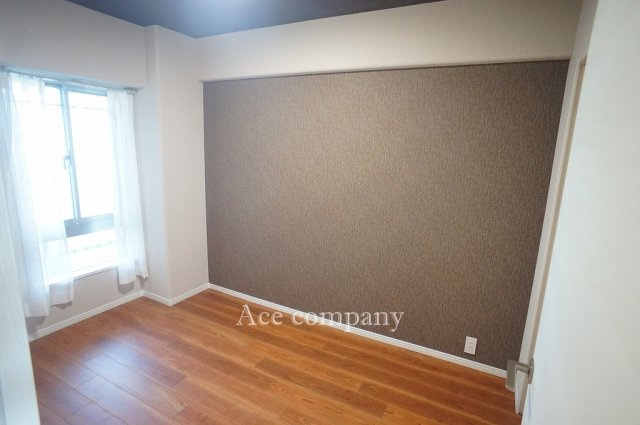 【子供部屋】 | コスモ鶴見緑地 | 【洋室4.8帖】