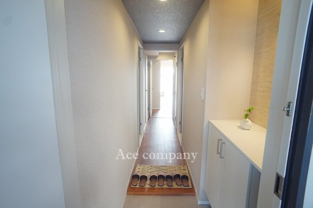 【玄関】 | コスモ鶴見緑地 | シンプルなシューズボックス付きです♪