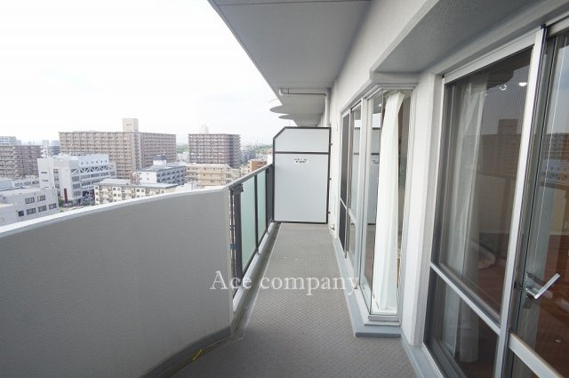 【バルコニー】 | コスモ鶴見緑地 | 西向きのバルコニーです☆