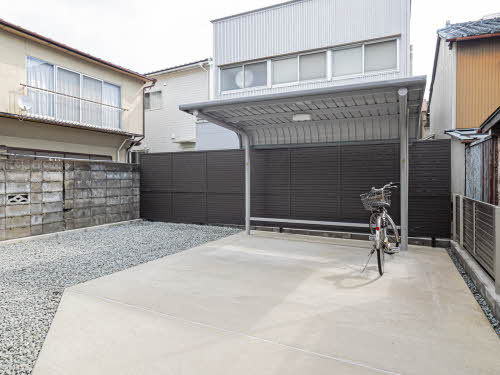ファーストヒルのその他|屋根付きの駐輪場は無料です★