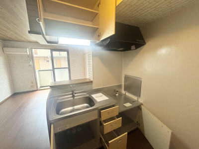 【キッチン】 | ハニーコート Ｄ | キッチン（収納）