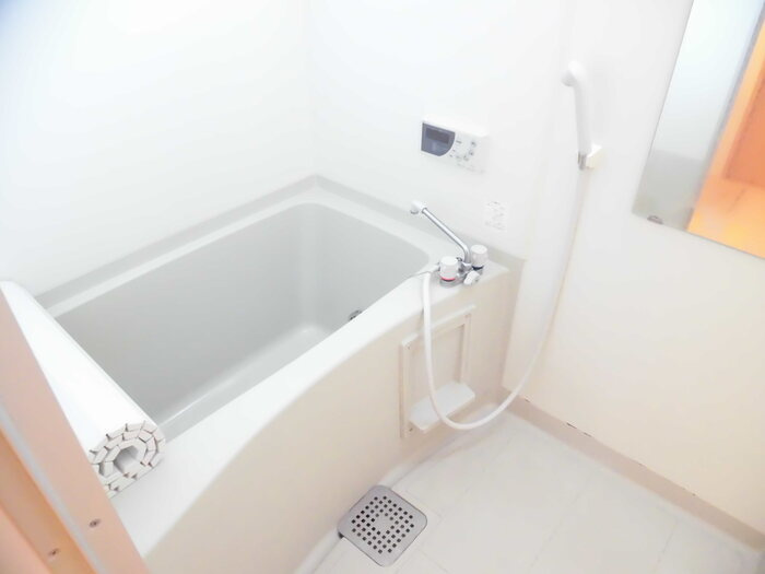 メルベーユ広の浴室