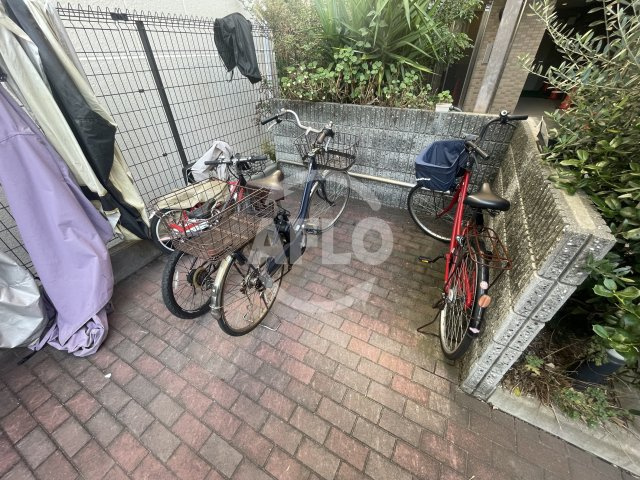 AUBEのその他共用部分|AUBE　駐輪場