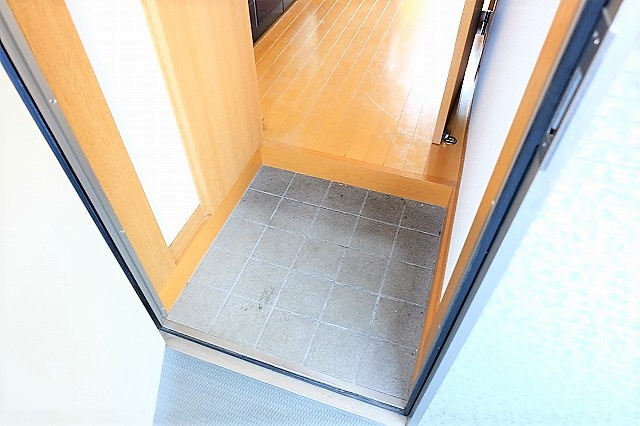 サンヴィアーレ　アクアの玄関