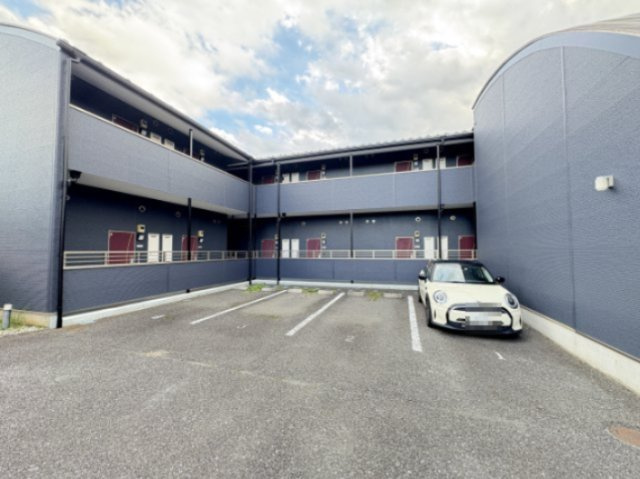 サンヴィアーレ　アクアの駐車場