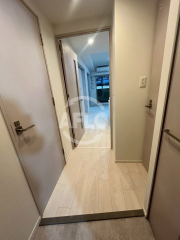 スプランディッド玉造DUEの玄関