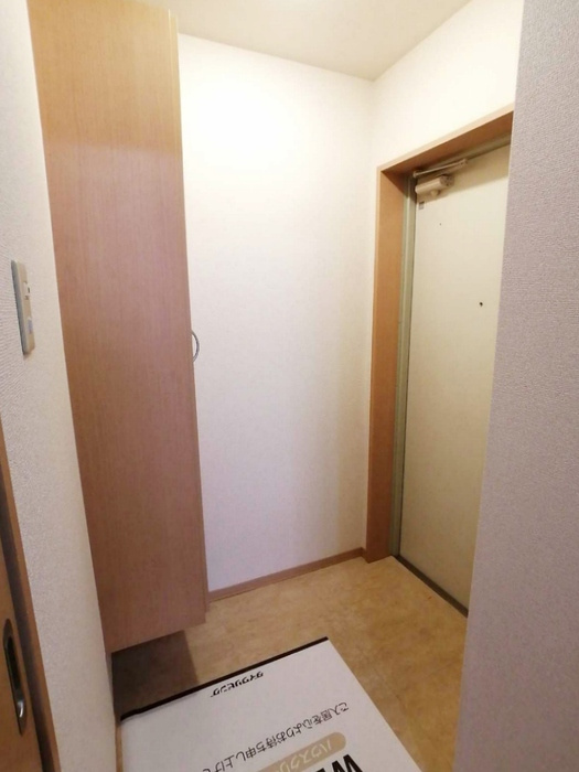 アーバンハウス本橋Bの玄関