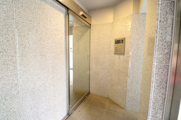 アーバンハウス本橋Bのエントランス