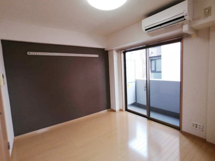 アーバンハウス本橋Bの居間・リビング