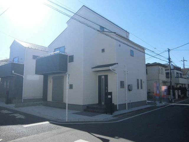 【外観】 | 練馬区春日町5丁目新築戸建全3棟　最終１棟 | きれいな外観です。1月９日撮影。