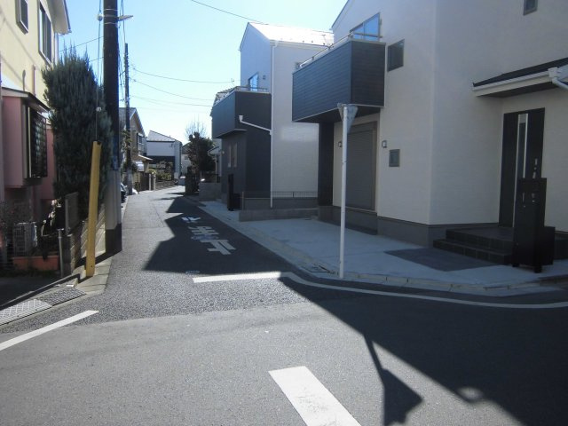 【前面道路含む現地写真】 | 練馬区春日町5丁目新築戸建全3棟　最終１棟 | 前面道路含む現地写真です