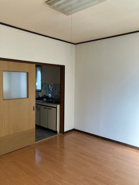 コーポグリーンの居間・リビング|ゆったりとした居間です