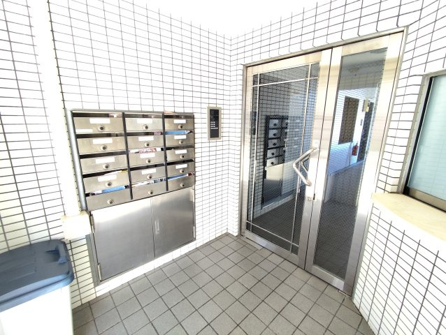 エレメント新小岩のロビー