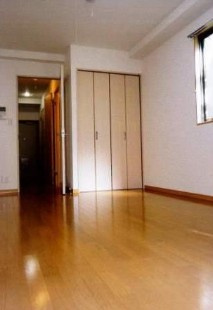 【寝室】 | ピアヌーラ | きれいなフローリング。