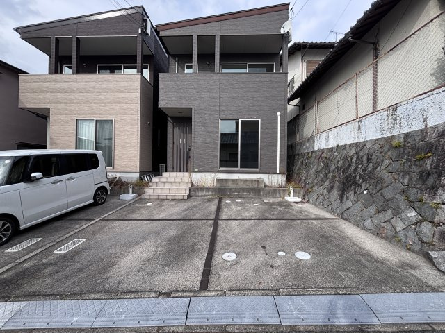 中古戸建　　　安東４丁目の駐車場