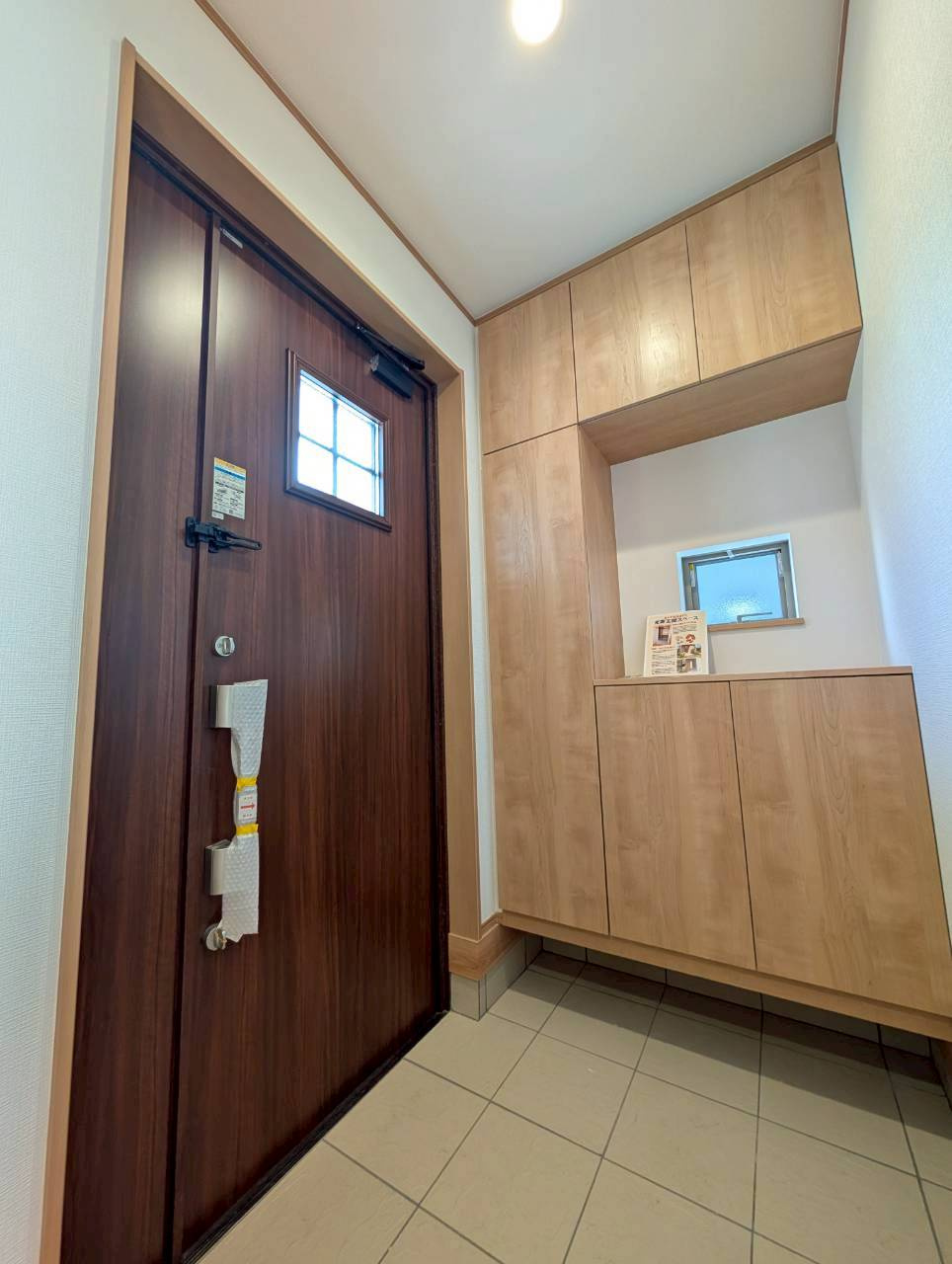 太田１期　２号棟の玄関