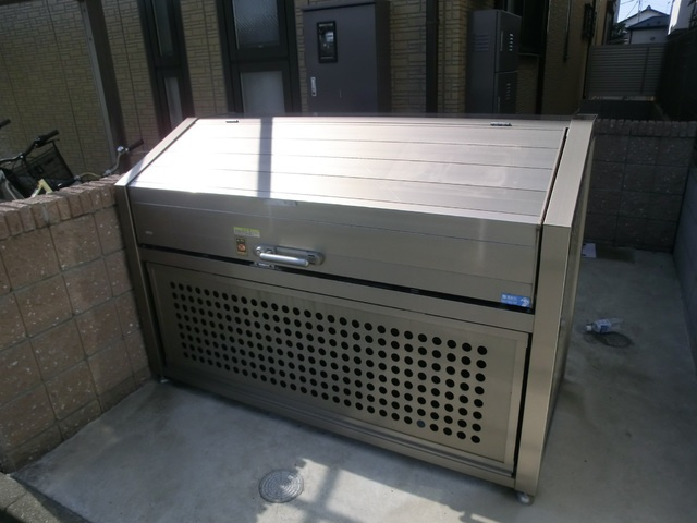 フィオーレのその他共用部分|便利な敷地内ゴミ置き場。