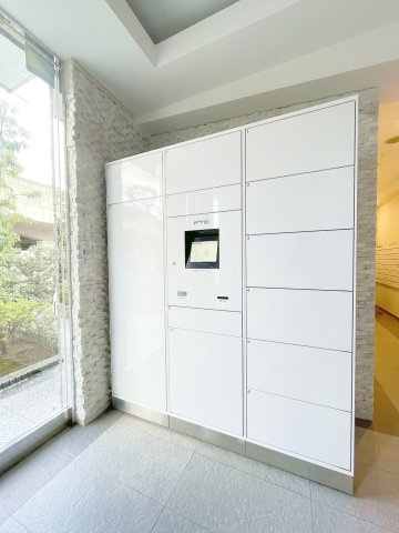 ベルシード梅島ブランシュの設備|留守中の荷物の受け取りも心配ありません。宅配ボックス完備♪