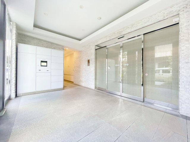 ベルシード梅島ブランシュのロビー