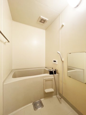 クウラージュ　D棟の浴室
