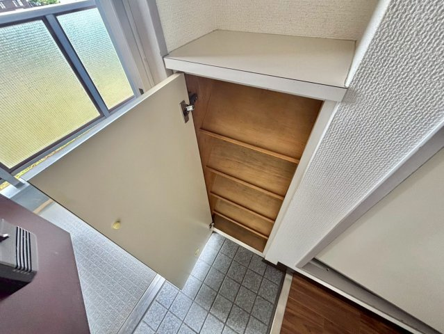 永田第2ビルの玄関