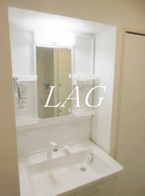 【洗面所】 | ヴィラ西小山 | 独立洗面台です。