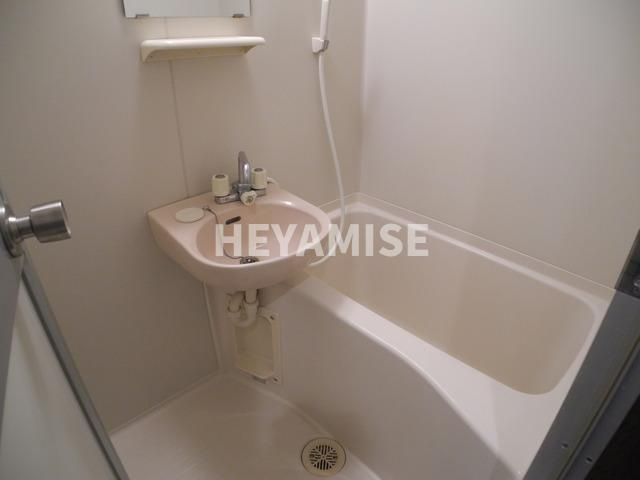 アーバンプレイスの浴室|※写真は401号室のものになります※