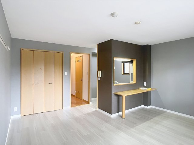 ヴィクトワール南方の居間・リビング