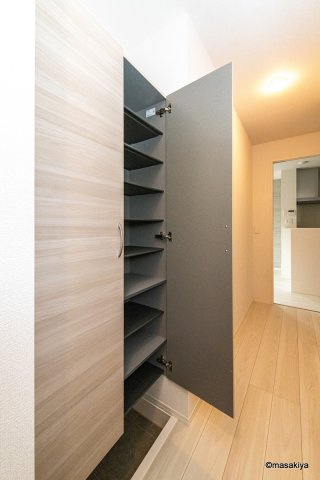 Lemon grass　(レモングラス)の玄関