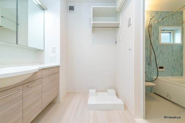 Lemon grass　(レモングラス)の洗面所