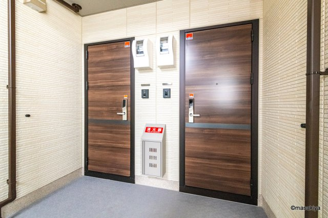 Lemon grass　(レモングラス)のエントランス