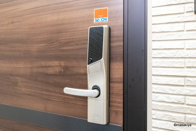 Lemon grass　(レモングラス)のエントランス