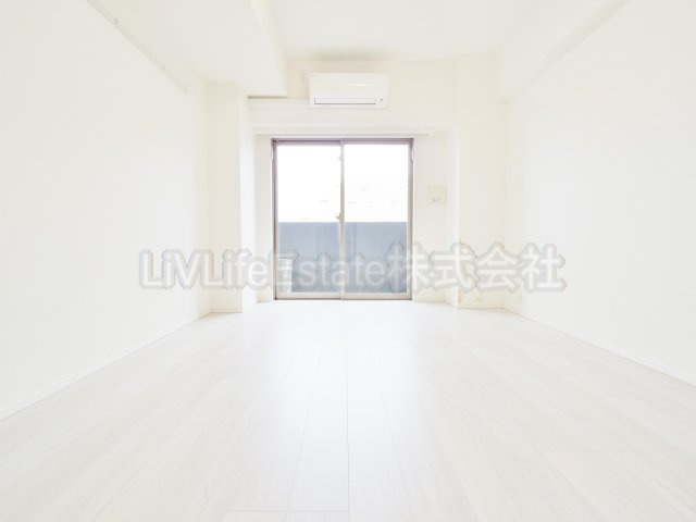 ＳＱＵＡＲＥ　ＣＩＴＹ　ＴＯＫＹＯ　ＨＯＹＡ　スクエアシティホウヤの居間・リビング|同仕様写真