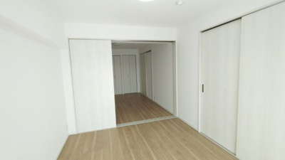 【洋室】 | サーパス西古松Ⅰ | 南