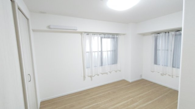 【洋室】 | サーパス西古松Ⅰ | 北