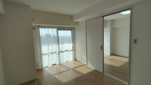 【居間・リビング】 | サーパス西古松Ⅰ