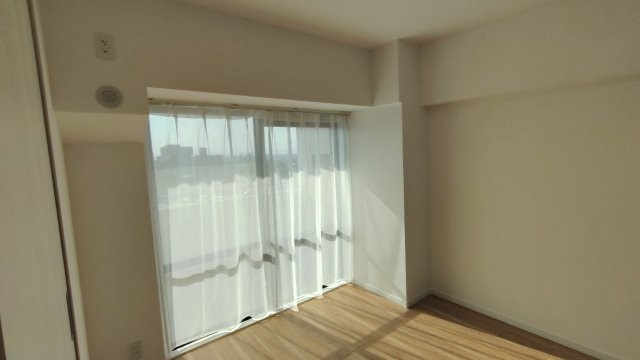 【洋室】 | サーパス西古松Ⅰ | 南