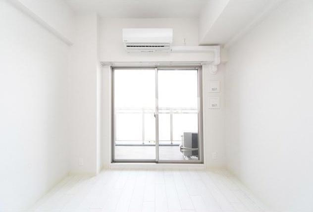 エスリード新大阪ヴェルデの居間・リビング