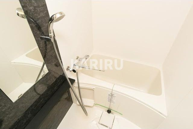 エスリード新大阪ヴェルデの浴室