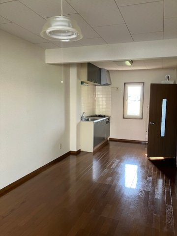 フォーラム東洋C棟の居間・リビング|使いやすいリビングです