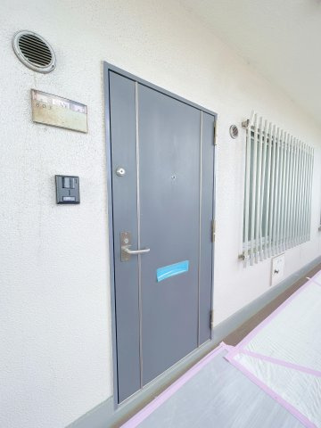 綾瀬グランドハイツの玄関