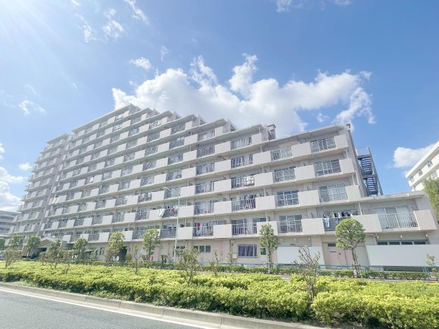 綾瀬グランドハイツの外観