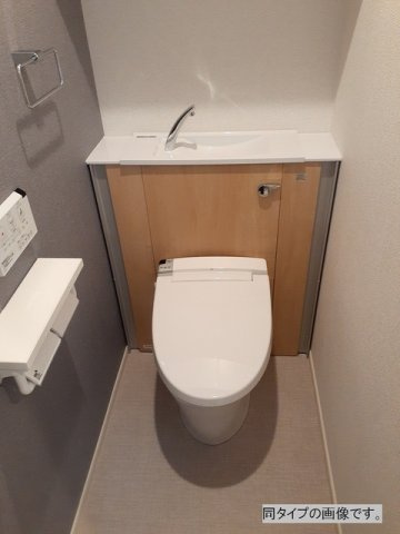 アン　ソレイユのトイレ|コンパクトで使いやすいトイレです