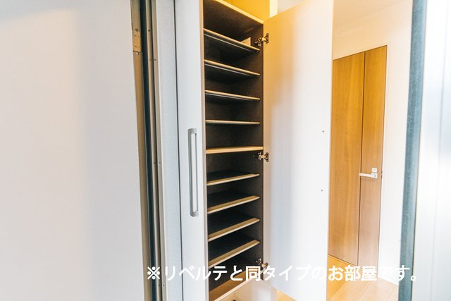 プチジャルダンの収納|収納のためのスペースです